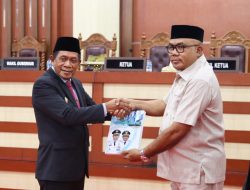 Wagub Sultra Serahkan Rancangan Awal RPJMD 2025–2029 ke DPRD, Ir. Hugua : Dokumen RPJMD Menjadi Pedoman Strategis Pembangunan Daerah Selama Lima Tahun Mendatang