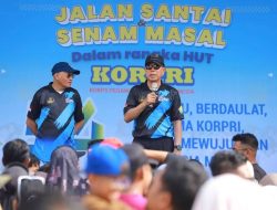 Gubernur Andi Sumangerukka Mengajak Seluruh Peserta Menunjukkan Empati Melalui Aksi Sosial Bagi Masyarakat di Sumatera yang Sedang Berdampak Bencana. KORPRI Masuki Usia ke 54, Pemprov Sultra Gelar Jalan Santai